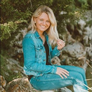 Meet your Posher, Melissa